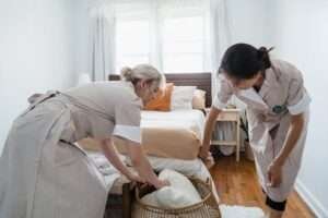Read more about the article How to Choose the Best Move-Out Cleaning Service